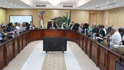 محافظ الفيوم يبحث التعاون مع «lions» العالمية للأعمال الإنسانية (صور)