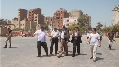 بالفيديو والصور.. محافظ الفيوم يتفقد منطقة السوق المجمع