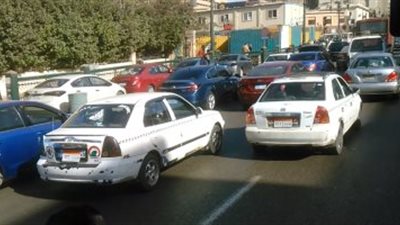 مرور القاهرة يشن حملة لرصد المخالفات بمحاور وميادين العاصمة