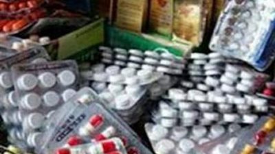 النيابة تحقق مع محام عثر بحوزته على 200 شريط ترامادول