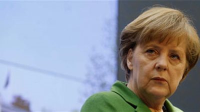 سياسيون ألمان يتهمون ميركل بالإذعان لمطالب تركيا