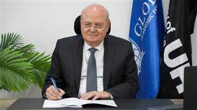 خالد عبدالبارى رئيسا أكاديميا لفرع جامعة هيرتفوردشاير الإنجليزية بالعاصمة الإدارية