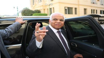 وزير النقل: استيراد 700 عربة مترو خلال عام