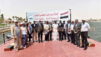 بالصور.. قنصل فلسطين بالإسكندرية يزور قناة السويس