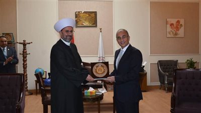 مفتي دولة العراق في ضيافة جامعة الزقازيق(صور)