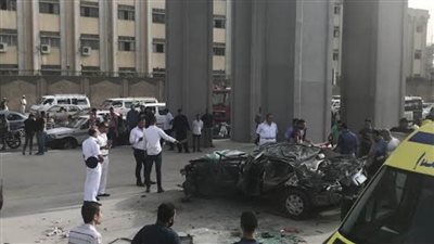 النيابة تطلب التحري عن سقوط سيارة من أعلى كوبرى أكتوبر