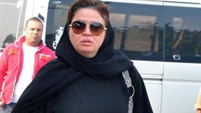 إلهام شاهين: نور الشريف أعظم فنان عملت معه.. وتتلمذت على يديه