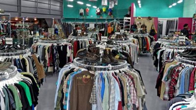 «الملابس الجاهزة» تعلق آمالها على آخر رمضان