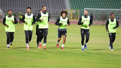 المصري يختتم تدريباته ببورسعيد ويعسكر بالسويس غدا