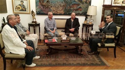 وزير الثقافة يبحث مع «العربية للمسرح» التحضير لملتقى العرائس