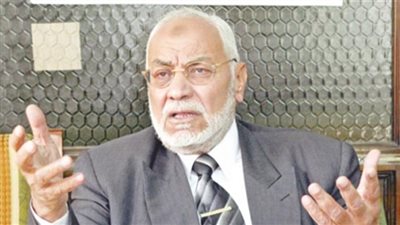 النائب العام يدرس الإفراج الصحي عن مهدي عاكف مرشد الإخوان السابق