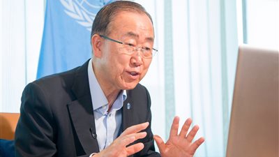 بان كي مون يطالب بمنح الرجال «إجازة أبوة»