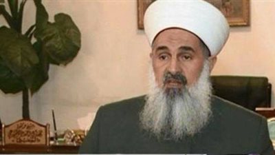 مفتي السنة في العراق يؤيد حكومة «العبادي»