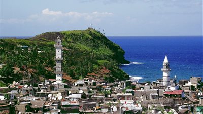 «جزر القمر» تعرض منح جنسيتها لـ«بدون» الكويت