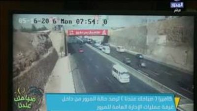 بالفيديو.. سيولة مرورية بغالبية الطرق والمحاور بالقاهرة