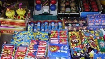 ضبط 9055 قطعة ألعاب نارية وشماريخ بحوزة بائعين في الغربية