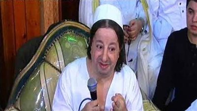 مصادر: الشيخ إبراهيم أبو حسين في إجازته السنوية من الأوقاف 