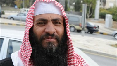 «أبو سياف» تتوعد بقتل رهينة غربي في الفلبين