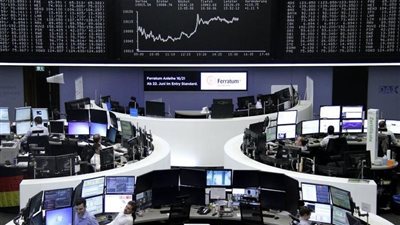 هبوط أسهم أوروبا لأدنى مستوى في شهرين