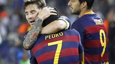 ميسي: «بيدرو» لاعب عظيم وأتمنى أن يبقى معنا