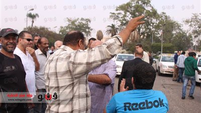 بالفيديو والصور.. سائقو التاكسي الأبيض يرقصون على أنغام 