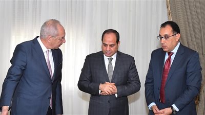 السيسي يتابع العاصمة الإدارية.. يكلف وزير الإسكان بتقديم أفضل وأحدث الخدمات.. يؤكد الالتزام بالجداول الزمنية المحددة والارتقاء بالبنية التحتية.. ويشدد على ضمان توفير الصيانة المستمرة لها