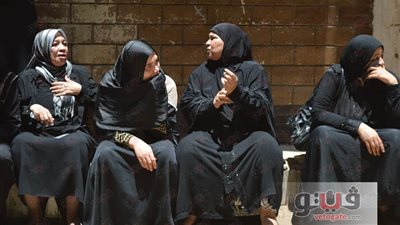 20 صورة ترصد انهيار السيدات في جنازة والدة سعد الصغير