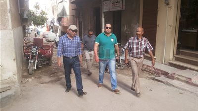 محافظ الأقصر يتفقد أعمال النظافة وتوصيل الغاز ورصف الطرق (صور)