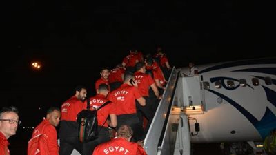 بعثة المنتخب الوطني تغادر مطار القاهرة (صور)