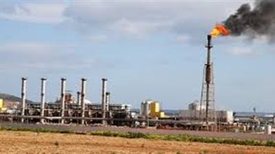 تراجع طفيف في حجم صادرات النفط الجزائري خلال الربع الأول من العام