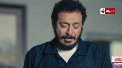 مصطفى شعبان يطلق زوجته في سابع حلقات «أيوب»