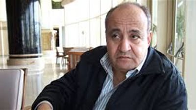 وحيد حامد: حكومة محلب «تليفزيونية وتسعى للأضواء»