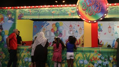 «طار في الهوا شاشي».. 4 مشاهد من الليلة الكبيرة في الهناجر (صور)