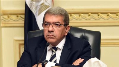 وزير المالية يوافق على محاكمة كبير باحثين بهيئة الخدمات الحكومية