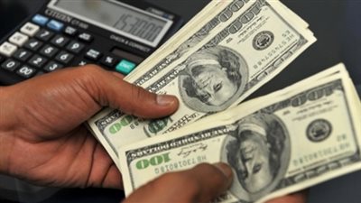 أسعار العملات الأجنبية.. الدولار يسجل 17.96 جنيهًا
