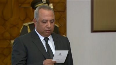 محافظ الشرقية يتابع انتظام العمل بالمديريات الخدمية