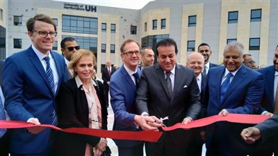 وزير التعليم العالي يفتتح جامعة هيرتفوردشاير الإنجليزية بالعاصمة الإدارية