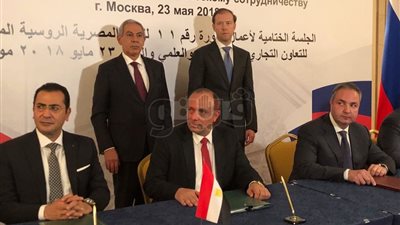 وزيرا التجارة المصري والروسي يشهدان توقيع مذكرة في صناعة الحبوب