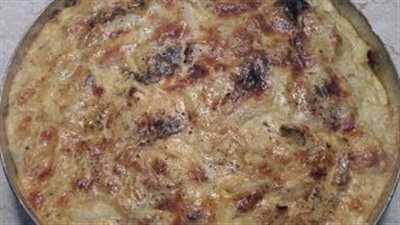 بالفيديو.. للمبتدئات خطوات عمل المكرونة بالباشميل