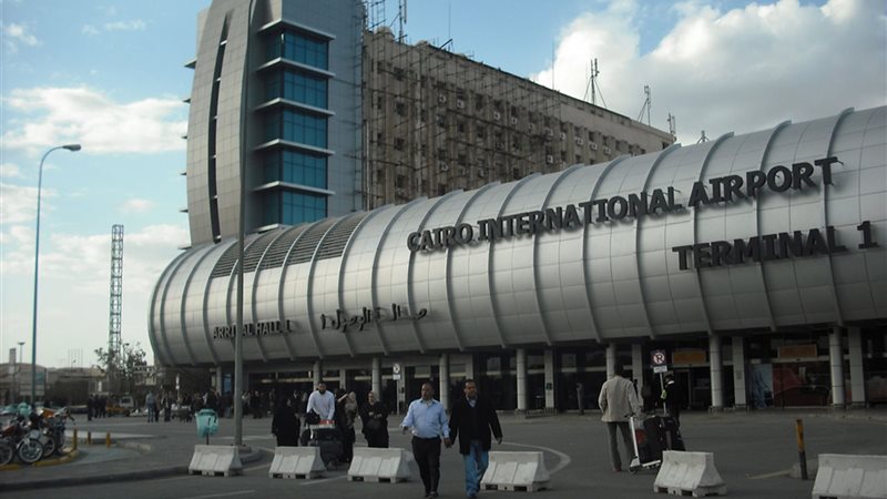 مطار القاهرة 
