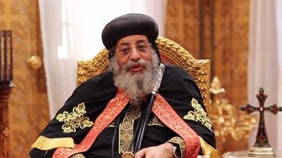 معركة البابا والأسقف العجوز تشعل الأوضاع داخل الكنيسة.. تواضروس يطيح بالأنبا موسى.. و«بافلى» البديل المنتظر.. «موسى» يرفع راية العصيان ويتهرب من جلسة «المجمع المقدس»