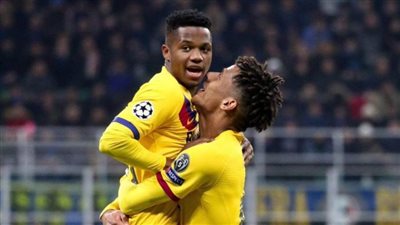 الطفل المعجزة يخطف الأنظار بعد لقاء الإنتر ضد برشلونة