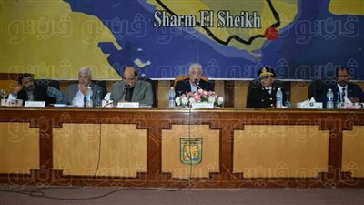 محافظ جنوب سيناء يناقش استعدادات منتدى شباب العالم بشرم الشيخ