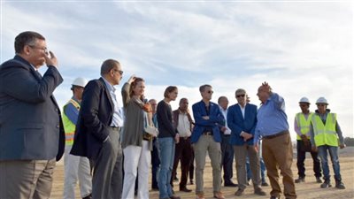وفد الوكالة الأمريكية للتنمية يتفقد توسعات محطة الجبيل بالأقصر