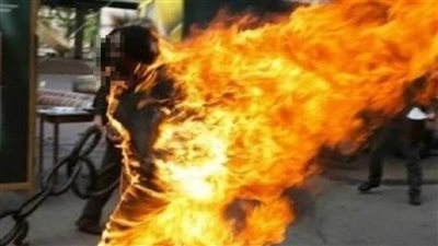عامل يسكب البنزين على زوجته ويشعل النار بجسدها في بطنطا