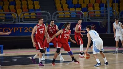 بالصور.. منتخب شباب السلة يلتقي الأرجنتين وديا استعدادا للمونديال