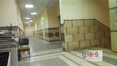 «المصريون بيحبوا الإجازات».. الموظفون يواصلون إجازة العيد رغم انتهائها اليوم.. تغيب 18 طبيبا بمستشفى الفيوم.. إقبال متوسط بمكاتب بريد قنا.. و5 موظفين حاضرون بمصلحة ضرائب عابدين