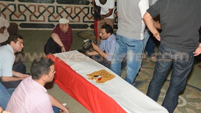 «السيسي» يوفد مندوبا للمشاركة في تشييع جثمان نور الشريف