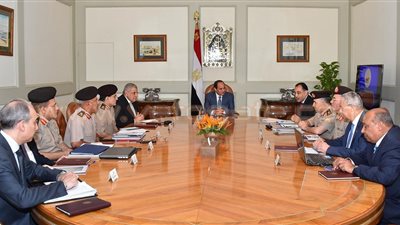 مصادر: «السيسي» يكلف الهيئة الهندسية والإسكان بتنفيذ العاصمة الجديدة
