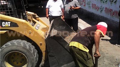 بالصور.. «المناخ» ببورسعيد يشن حملة نظافة داخل نطاق الحي